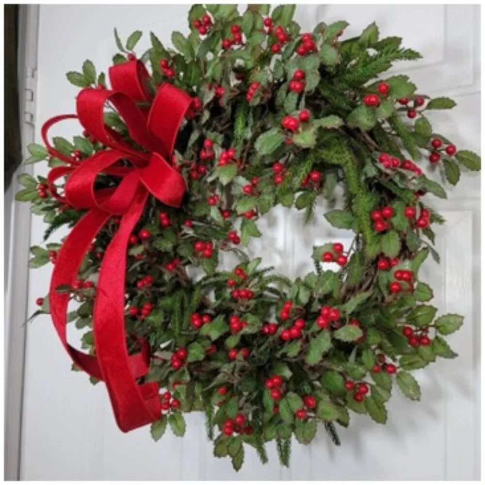 Mistletoe Winter Red Berry Mistletoe Wreath, Winter Holiday Mistletoe Wreath